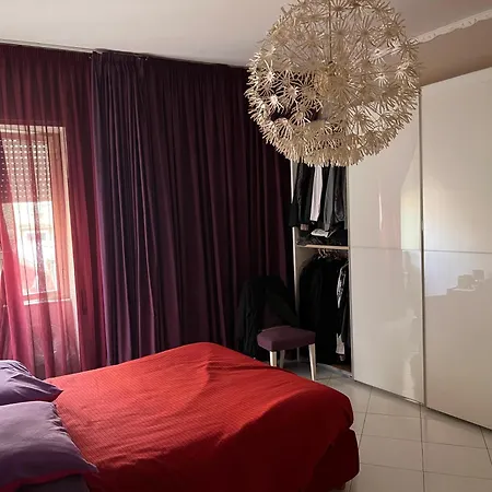 Matrimoniale Ampia Con Bagno Privato In Condiviso Dall Host *